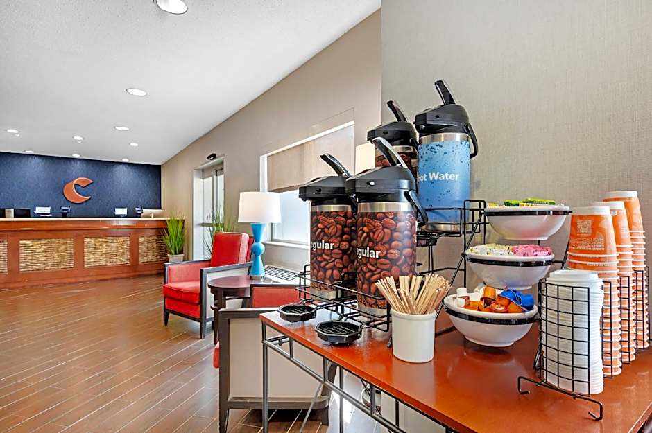 Comfort Inn & Suites North Greenfield