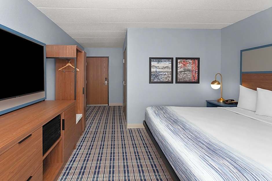 AmericInn by Wyndham Austin