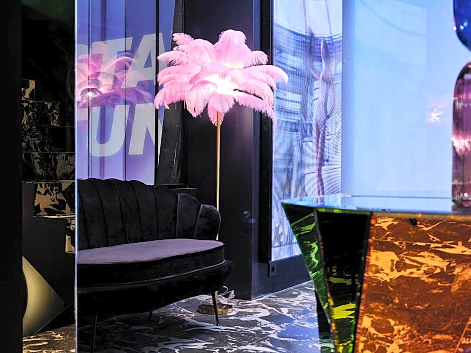 Nur Outline Aparthotel