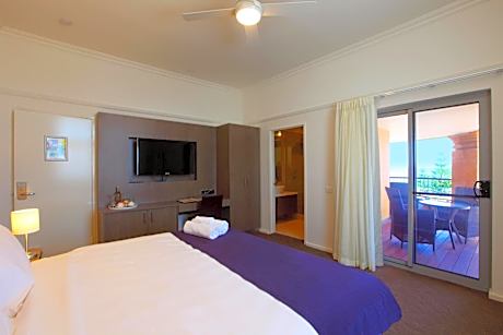 King Suite with Ocean View