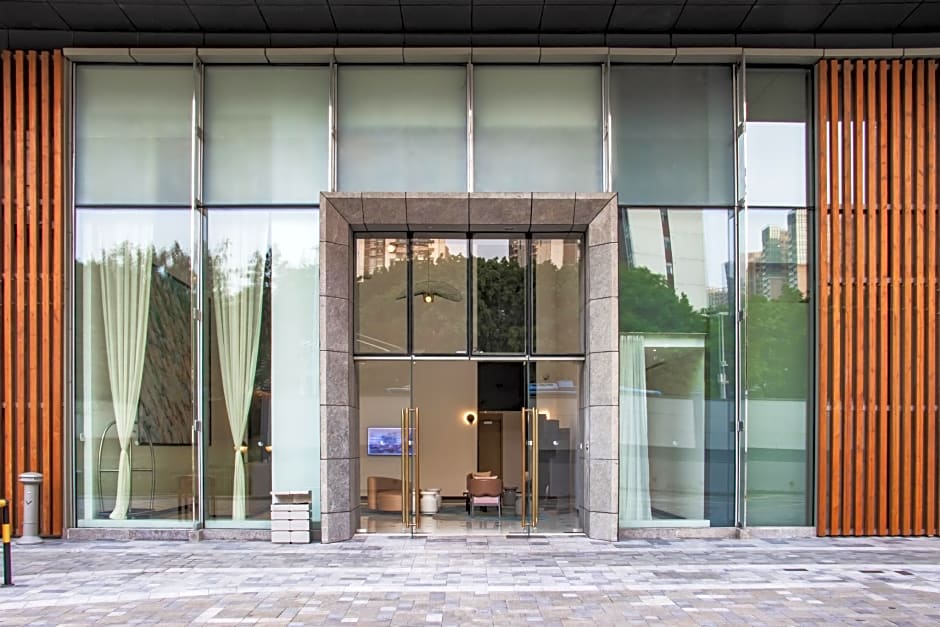 DoubleTree by Hilton Shenzhen Airport Residences