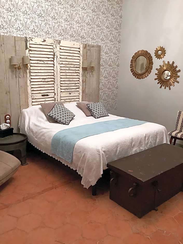 Chez Les Brocs – Canet, NY