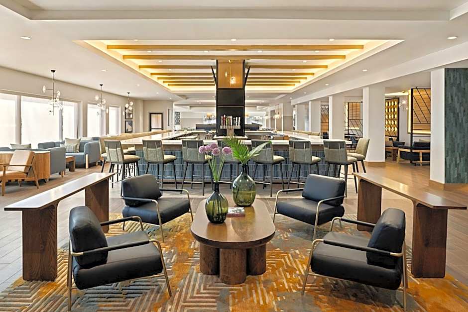 Oshkosh Marriott Waterfront Hotel & Convention Center