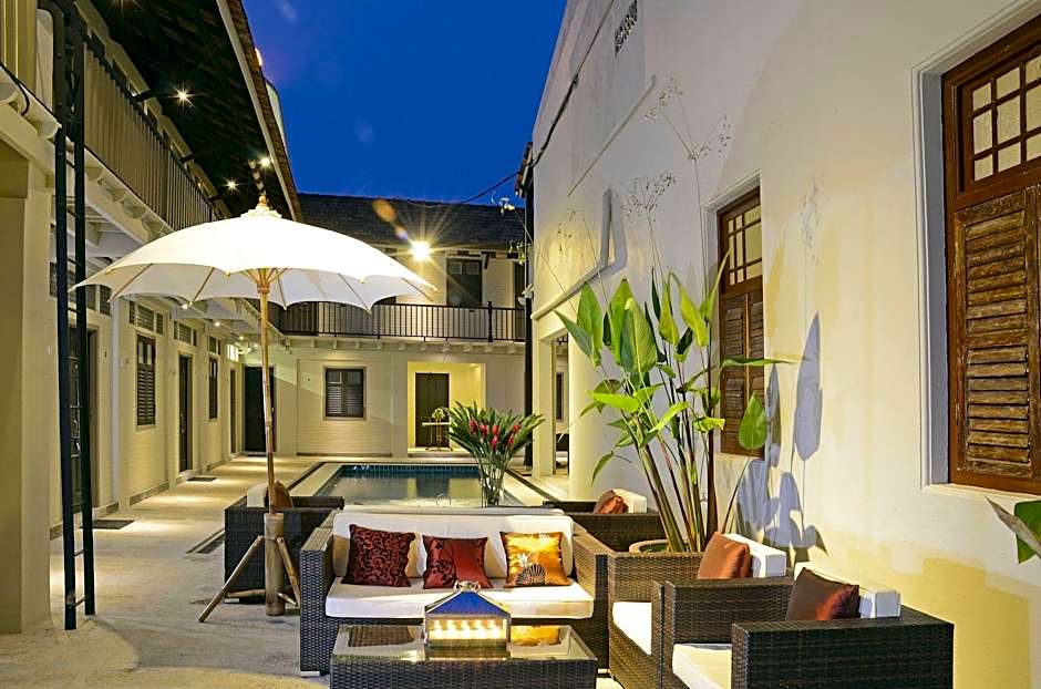 Noordin Mews Hotel