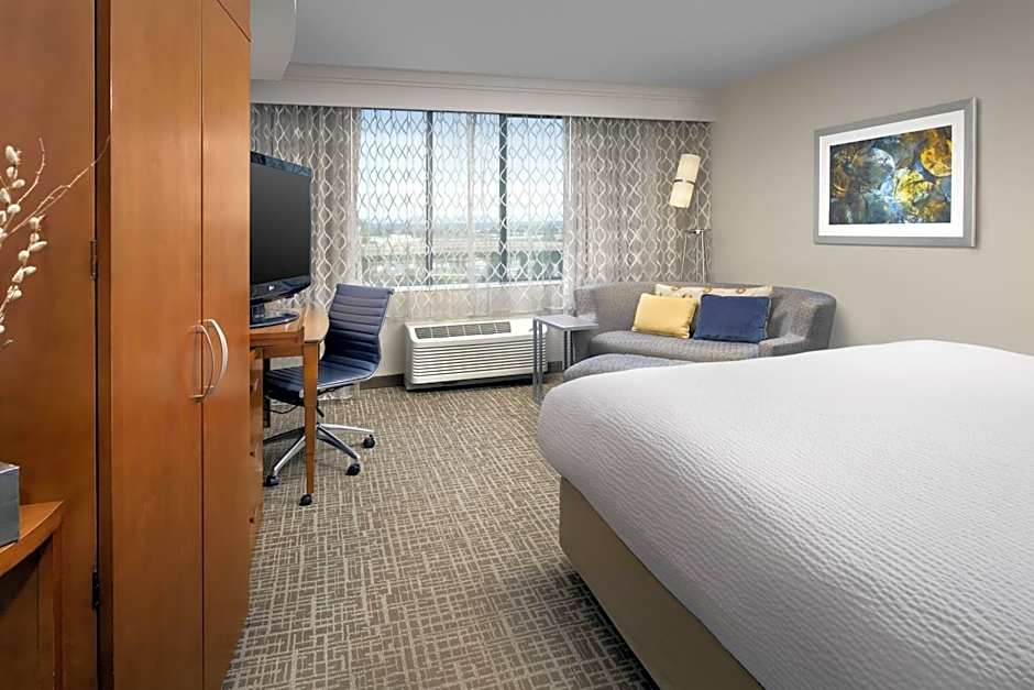 Courtyard by Marriott Tacoma Downtown