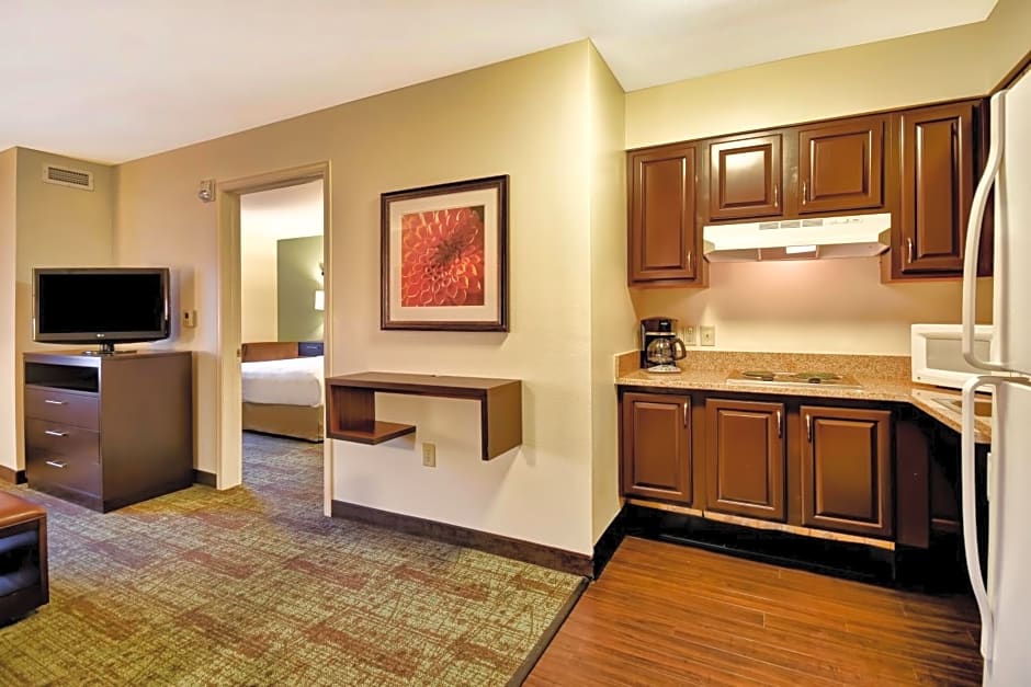 Staybridge Suites Middleton/Madison-West