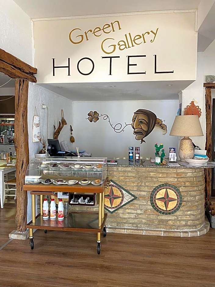 Green Gallery Hotel and Restaurant