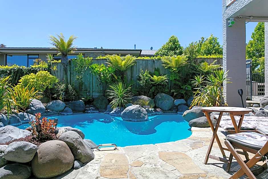 Baycrest Thermal Lodge