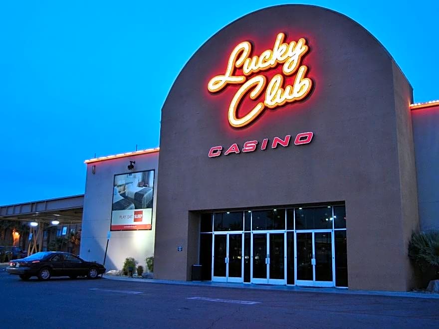 Lucky Club Casino And Hotel