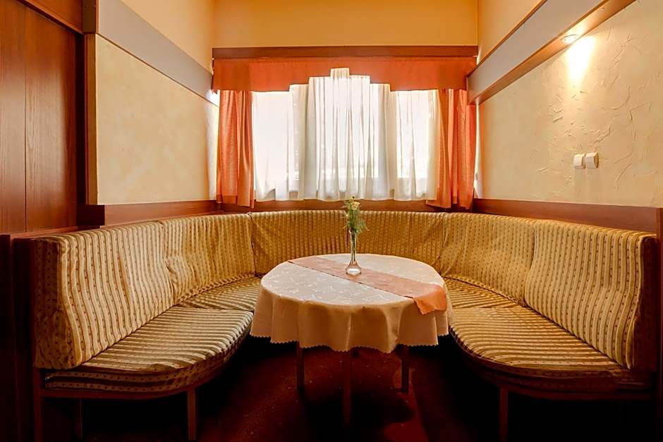 Hotel Zajazd Piastowski