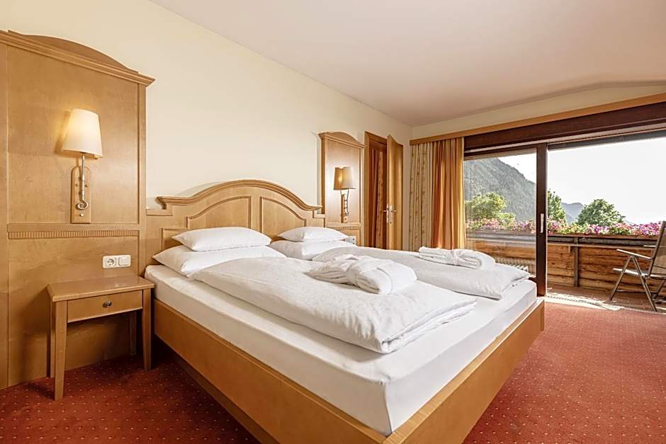 Photo 1 of 4 of Deluxe Suite, Balcony