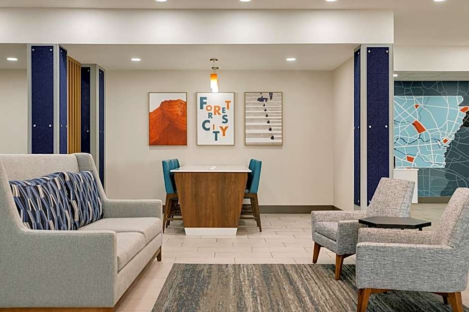Holiday Inn Express Hotel and Suites Forrest City By IHG