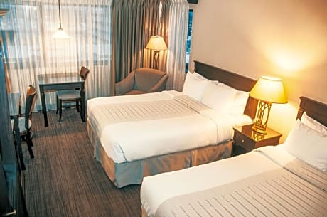 Economy Queen Room with Two Queen Beds 