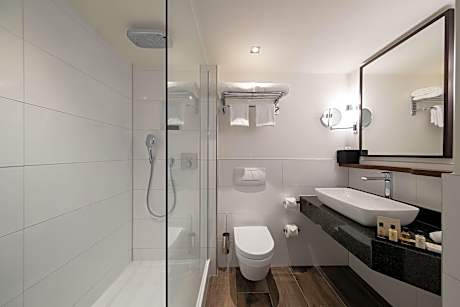 Deluxe Room, Balcony (2 Twin Beds)