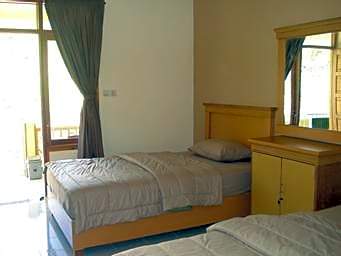 Lembah Rinjani Villa & Resto Syariah by ecommerceloka