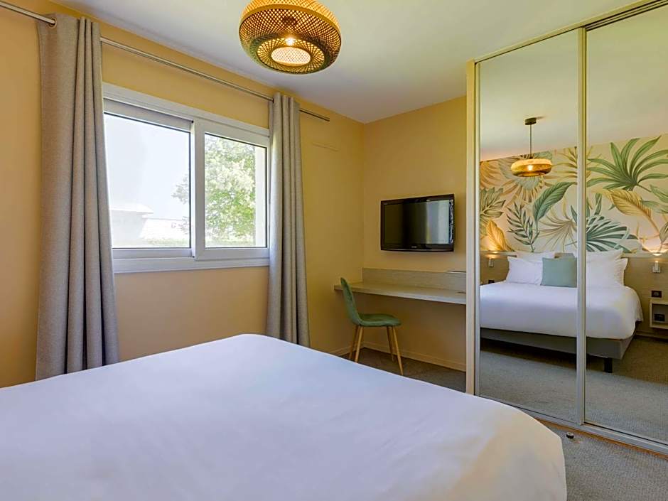 Hotel Mercure Lyon L Isle D Abeau