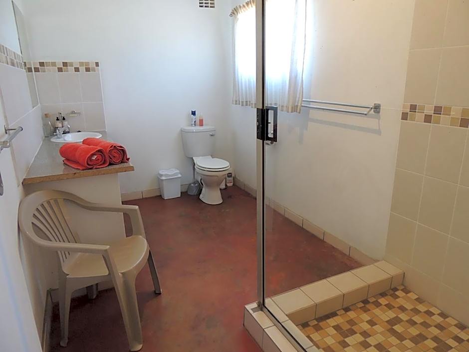 Karibu River Retreat