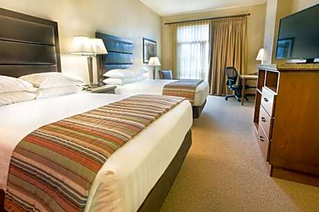 Deluxe Queen Room with Two Queen Beds with Terrace