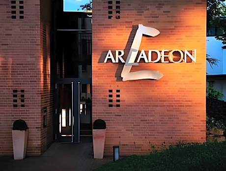Arcadeon