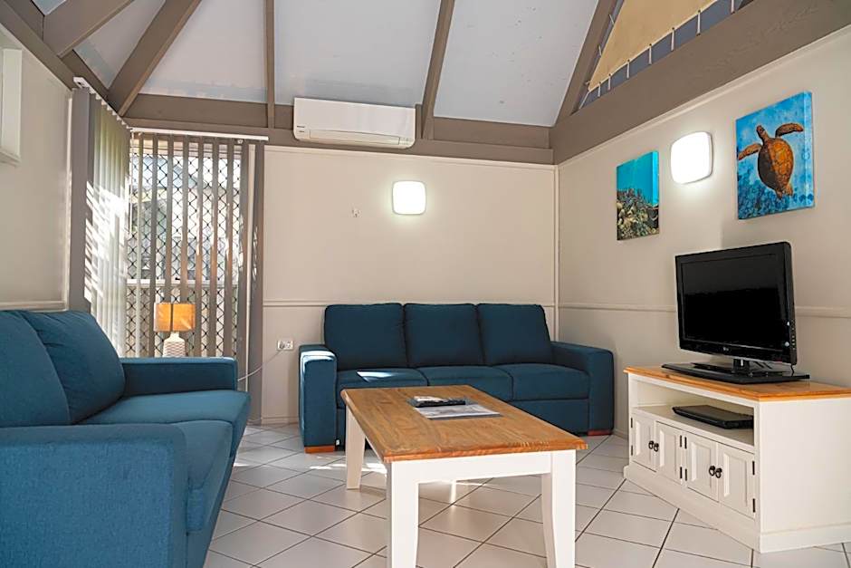Photo 1 of 8 of Villa