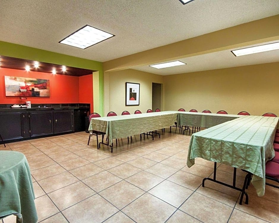 Quality Inn Airport East
