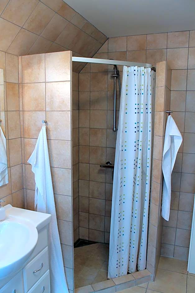 Amalie Bed and Breakfast & Apartments