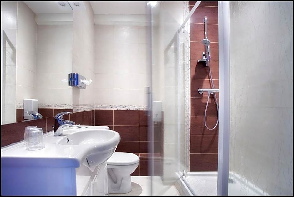 Hotel Le Berry Saint-Nazaire