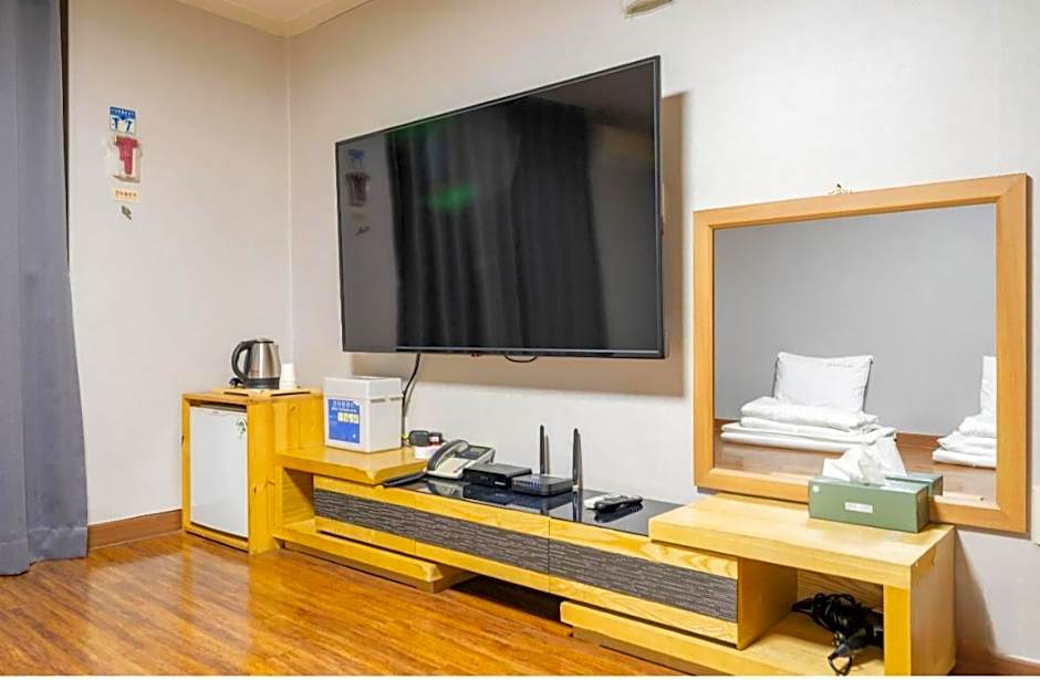 Donghae Gloria Hotel