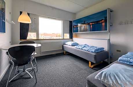 Twin Room with City View