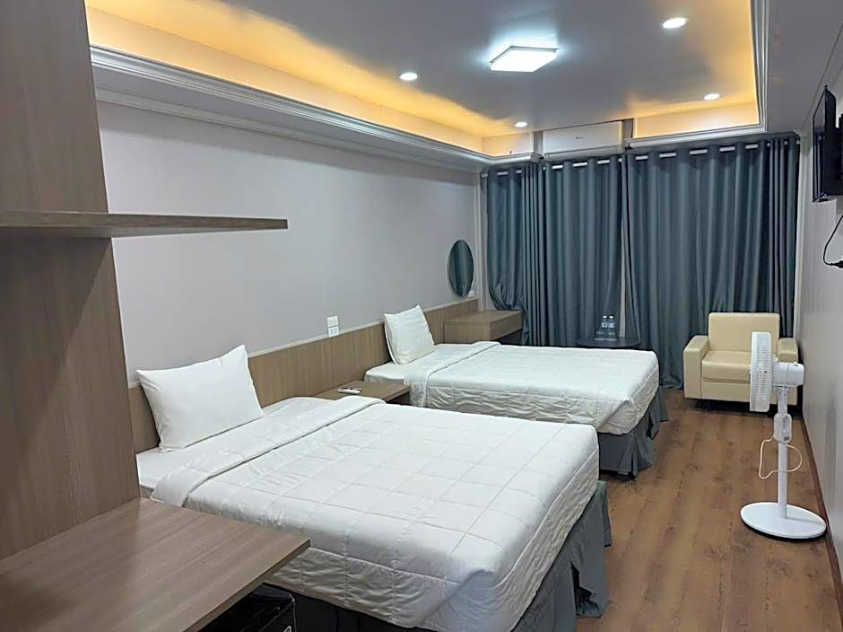 Photo 1 of 4 of Modern 2 Beds