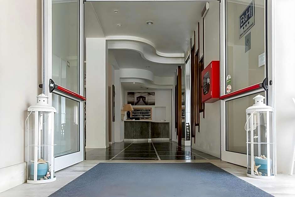 c-hotels International