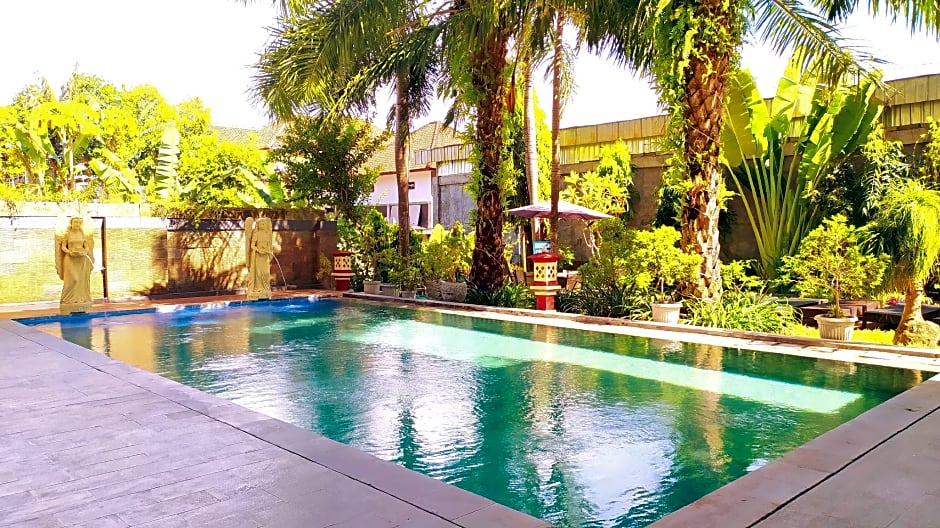 Puri Saron Denpasar Hotel