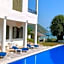 Brassiere Beach Hotel