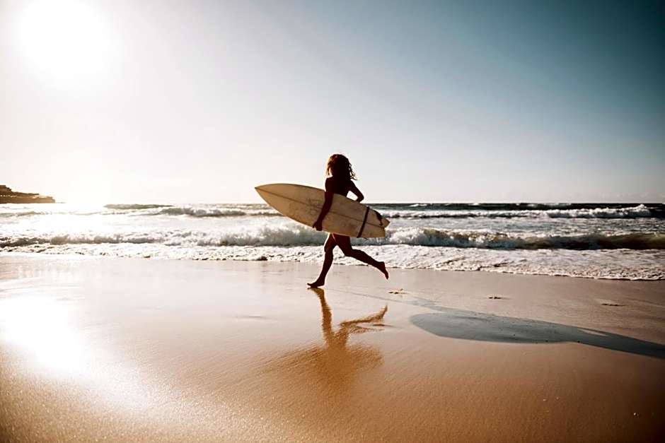 Bay Shores Peninsula Hotel