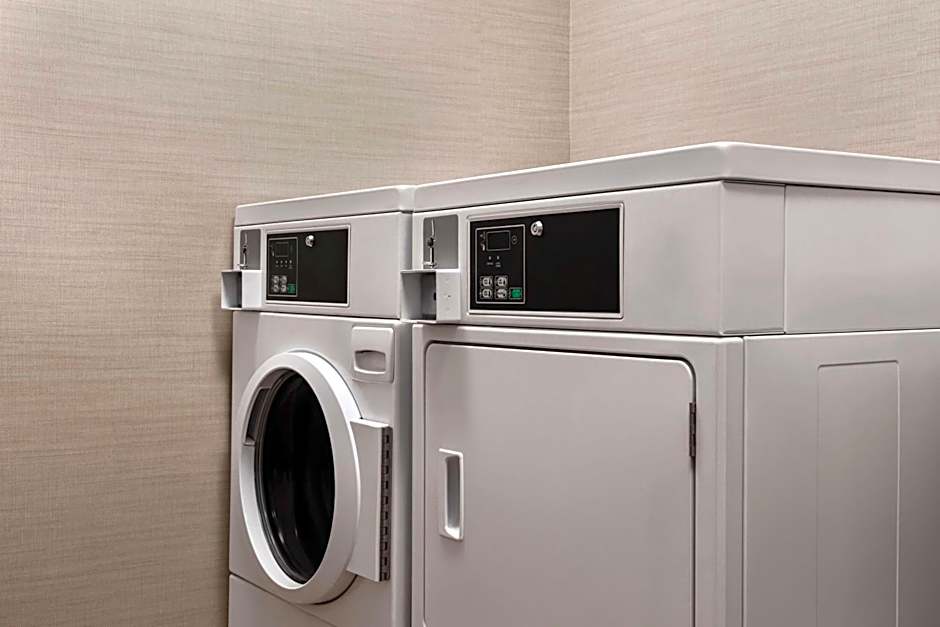 Hampton Inn By Hilton & Suites Pittsburgh/Waterfront-West Homestead