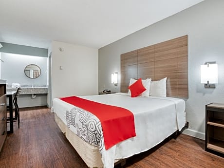 Standard King Room