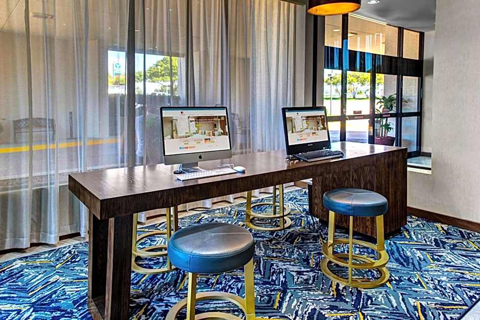 DoubleTree by Hilton Dallas DFW South - Arlington, TX