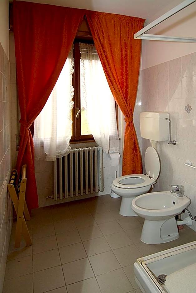 Camping Hotel Au Lac De Como