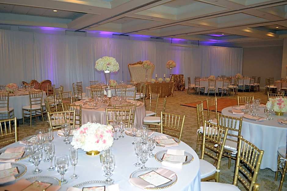 Best Western Plus Palm Beach Gardens Hotel & Suites and Conferen