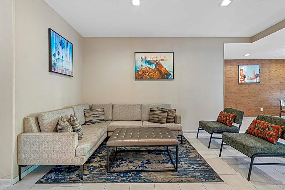 Best Western Valencia/Six Flags Inn & Suites