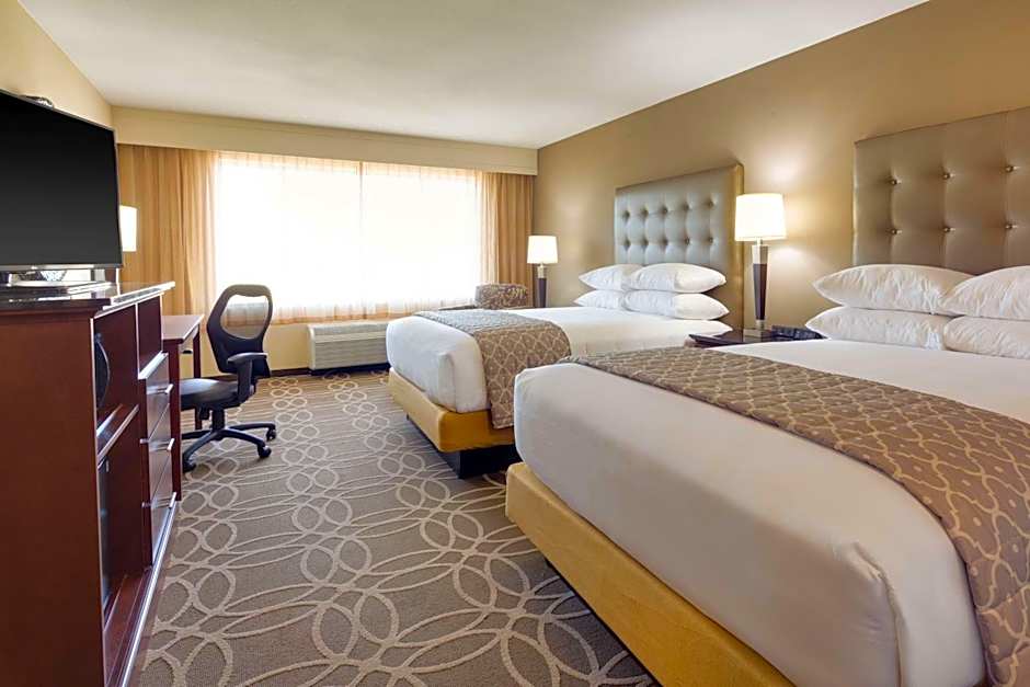 DRURY INN & SUITES DALLAS FRISCO