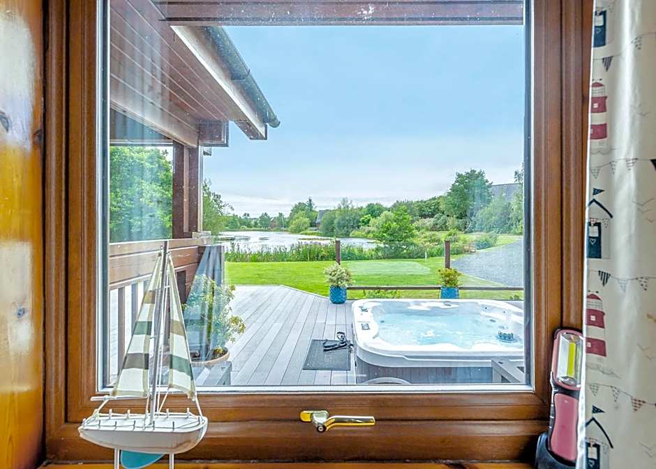 Anglesey Lakeside Lodges