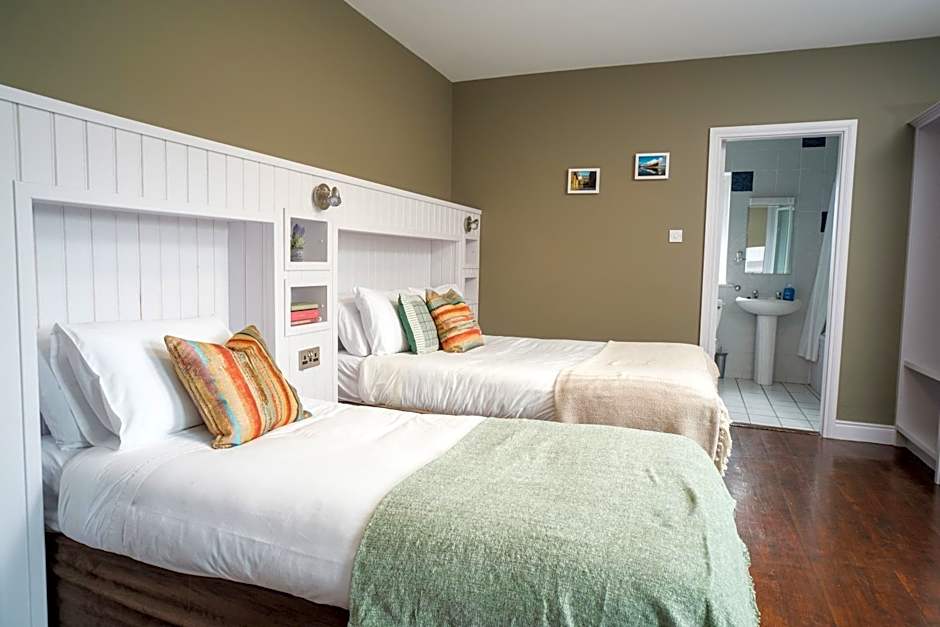Photo 1 of 4 of Triple Room