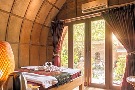 Double Room with Garden View