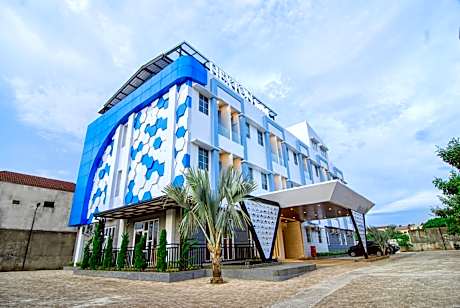 Hexton Hotel Lampung by Amazing