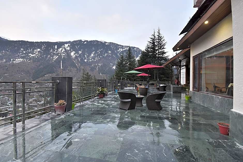 Hotel Snowcrests Manor