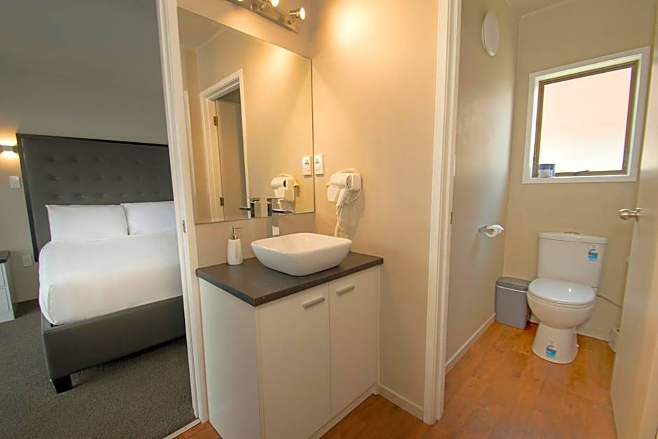 Middlemore Motel