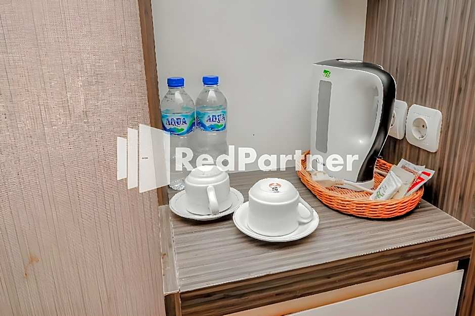 Hotel Wahaha RedPartner – Cirebon, OH