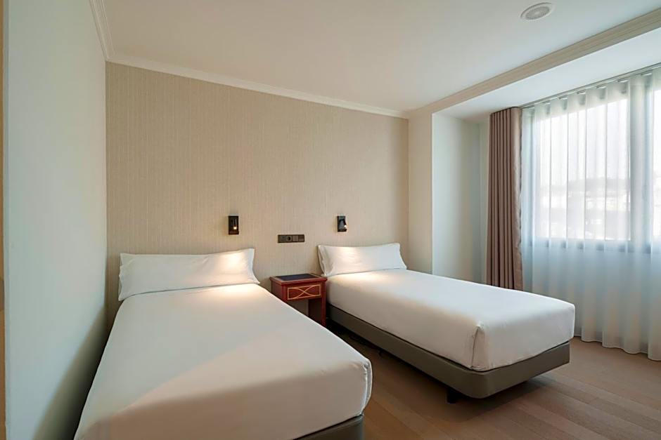 Hotel Almirante