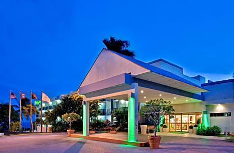 Double Room with Two Double Beds and Pool View - Smoking